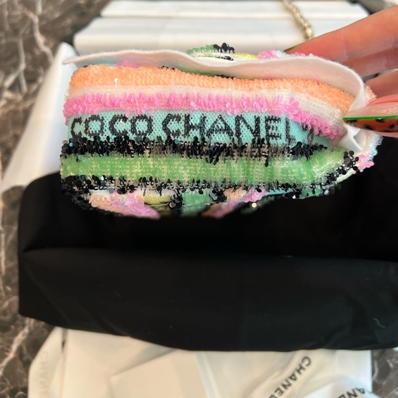 SOLD ON TRADESY ❗️ CHANEL MINI FLAP BAG SEQUINS & GOLD-TONE METAL MULTICOLOR - Picture 8 of 12